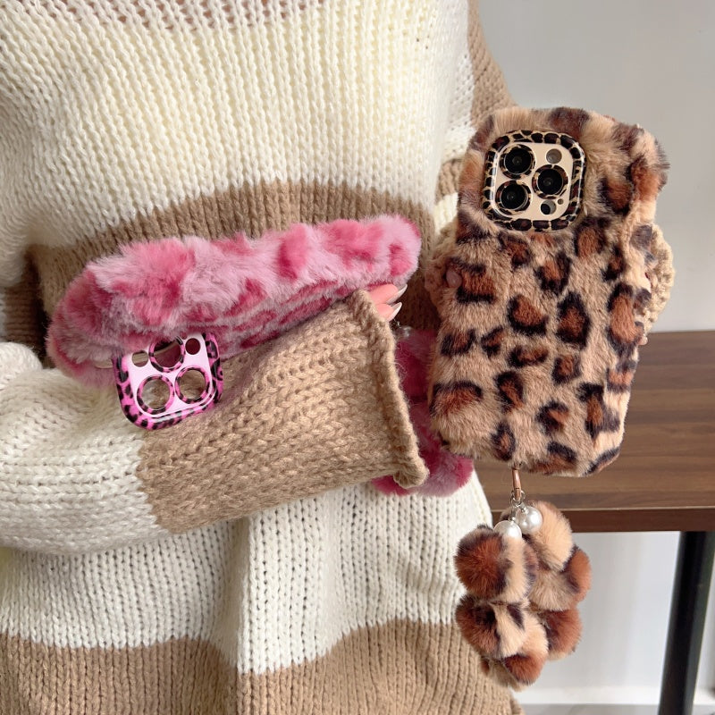 Wild & Chic!Brown Leopard Print Plush iPhone Case With Free Wristlet