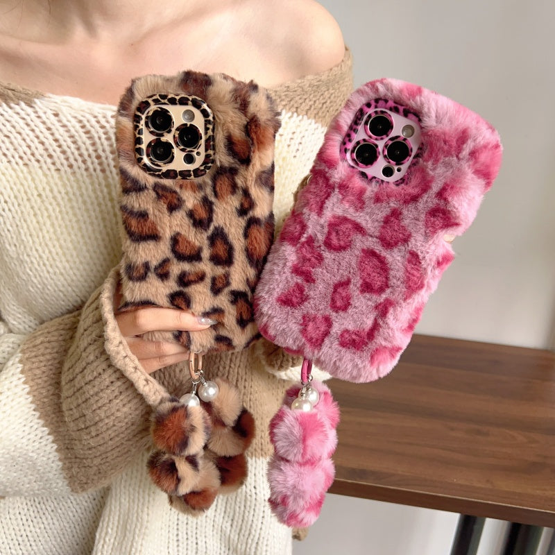 Wild & Chic!Brown Leopard Print Plush iPhone Case With Free Wristlet